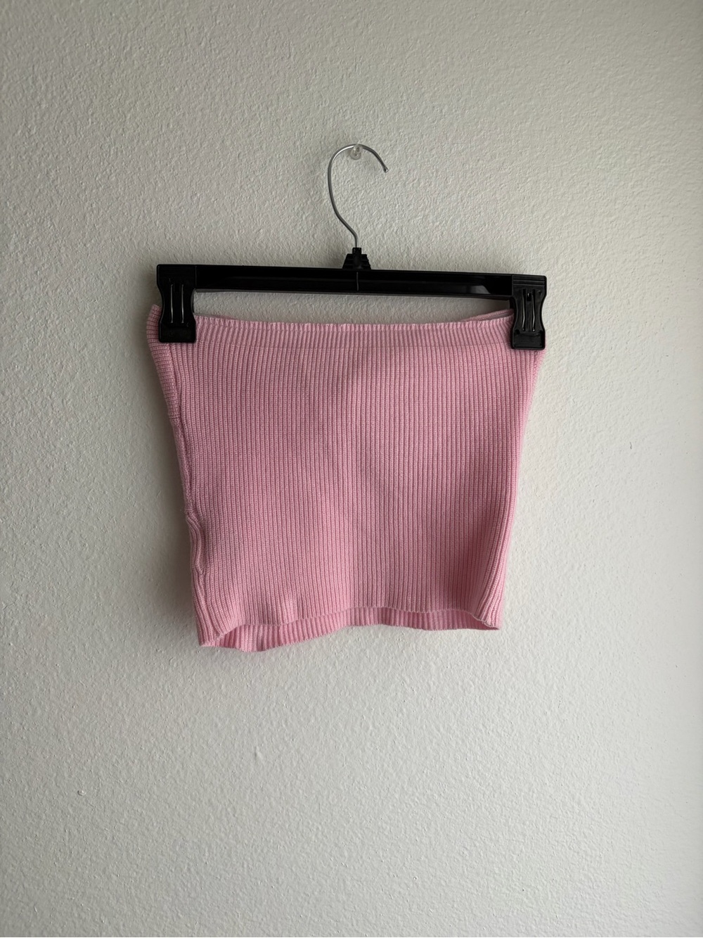 Pink Twist-Front Ribbed Strapless Crop Top - Picture 3 of 4